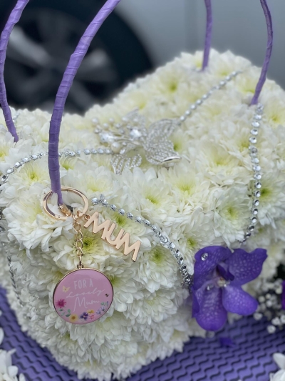 Heartfelt Mum Bag Funeral Tribute