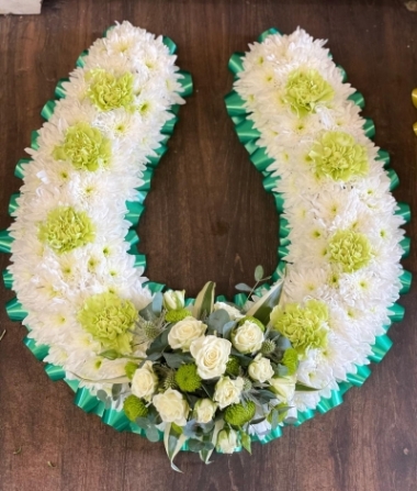 Elegant Horseshoe Funeral Tribute